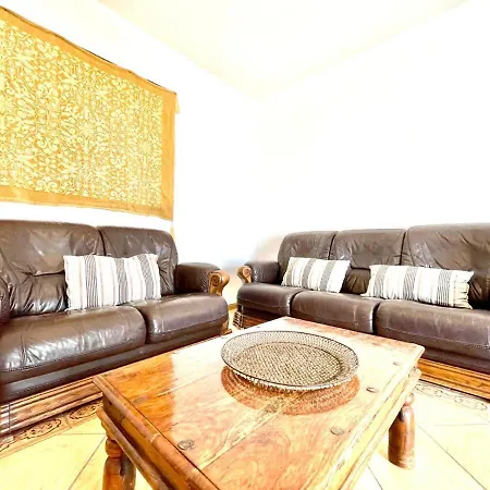 Villa Con Piscina Privada Y Terraza En Lanzarote Puerto Calero
