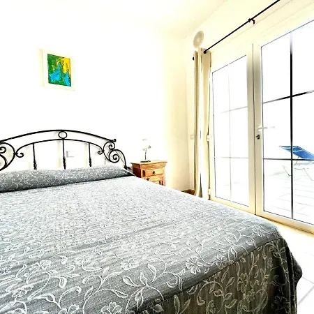 Con Piscina Privada Y Terraza En Lanzarote Villa