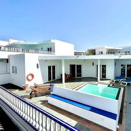 Con Piscina Privada Y Terraza En Lanzarote Puerto Calero